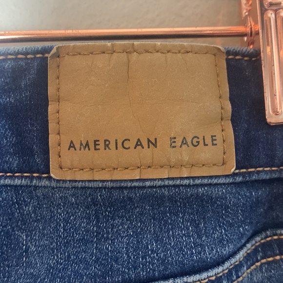 Women's American Eagle Next Level Stretch Short Jeans - Picture 4 of 10